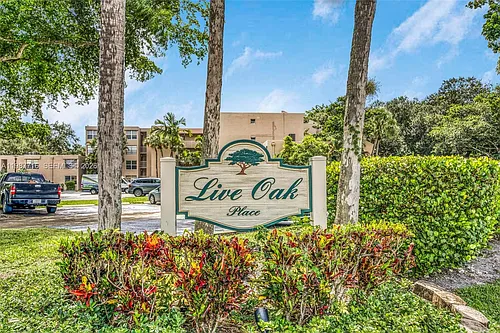 9450 Live Oak Pl Photo 1