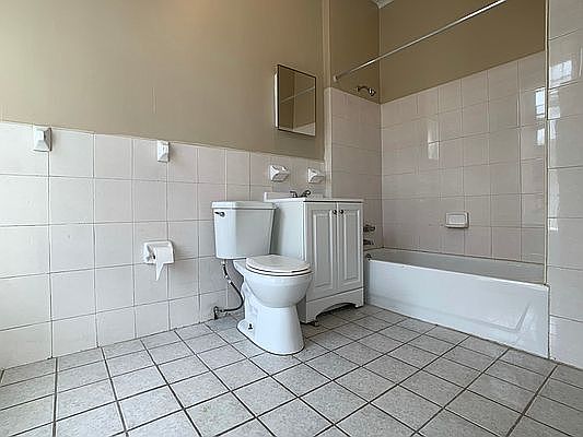 4th image of 489 Putnam Ave #3