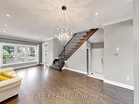 3rd image of 100 Castlemore Ave