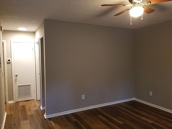 4th image of 7225 Buffalo Ave #1