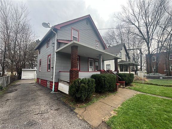 2nd image of 10914 Oliver Rd