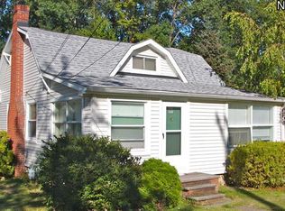 310 Glen Park Dr, Bay Village, OH 44140