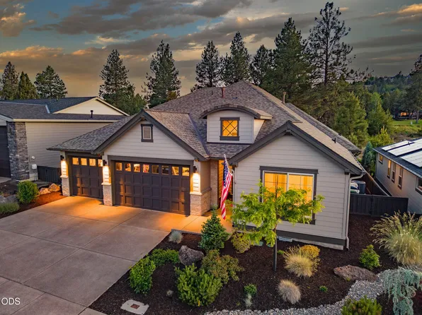 3087 NW Hidden Ridge Dr, Bend, OR 97703