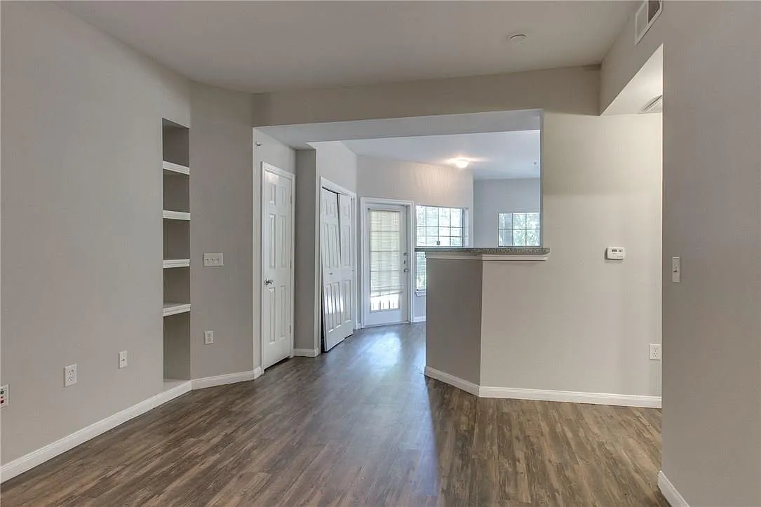 2 bed, 2.0 bath, 1028 sqft, $1,450 — Photo 4