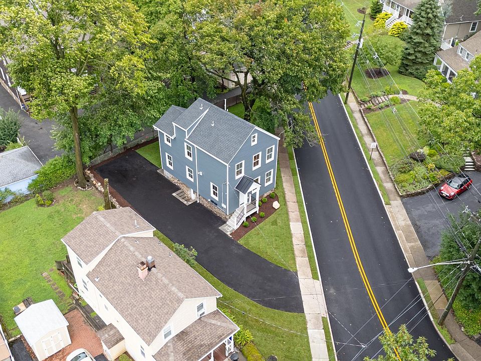 1st image of 43 Franklin Ave #1