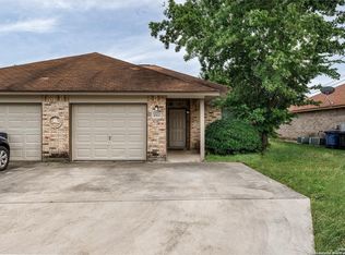 1068 Misty Acres Dr, New Braunfels, TX 78130
