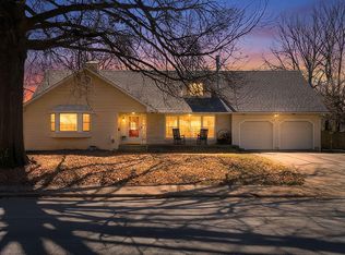 1514 W Broadmoor Street, Springfield, MO 65807