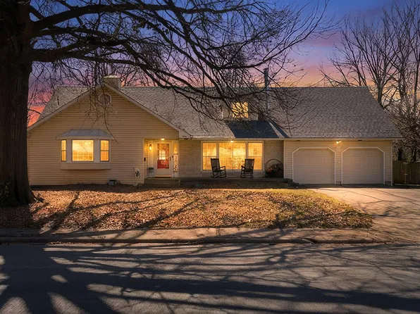 1514 W Broadmoor Street, Springfield, MO 65807