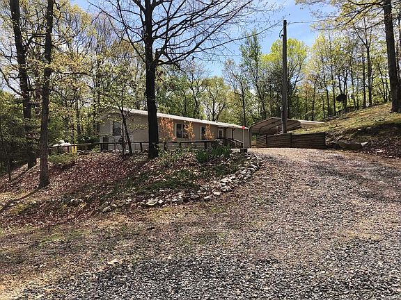 2nd image of 116 Rosewood Ln