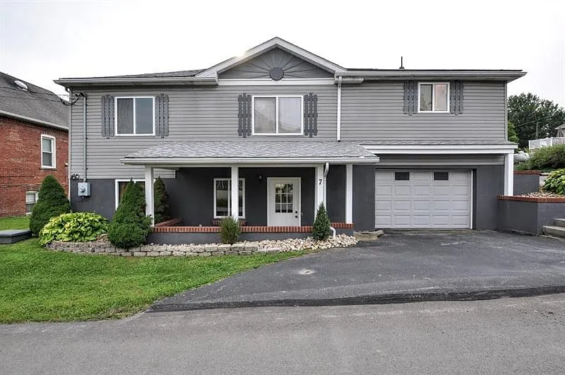 7 Station St photo 1