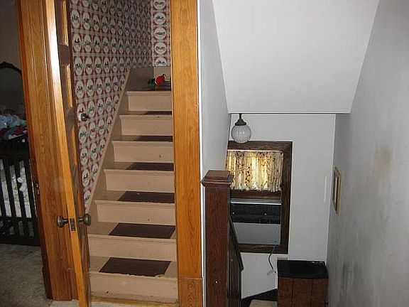 5th image of 114 Woodland Ave