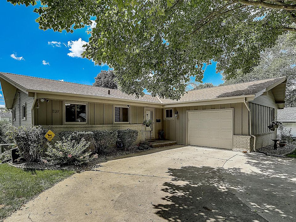 1st image of 1127 Lawndale Ave