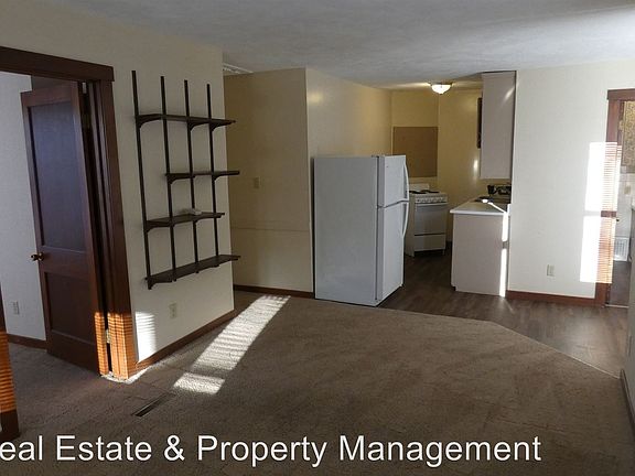 2nd image of 1118 N Douglas St APT B