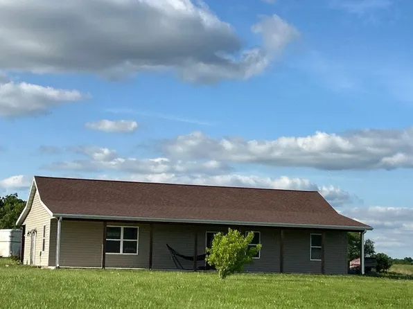 1209 County Road 1465, Moberly, MO 65270