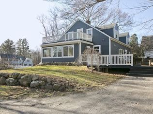 14 Town Line Dr, Hanover, MA 02339
