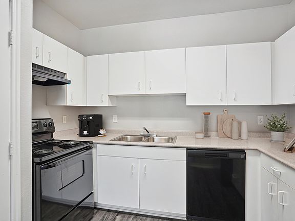 3rd image of 971 E Sanford St #1102