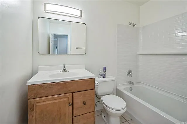 1766 Key Ln — Photo 3
