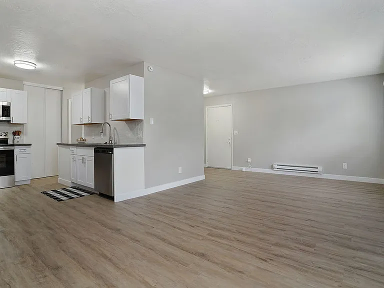 The Seeger — Photo 15
