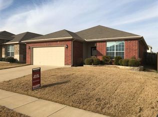 2141 Valley Forge Trl, Fort Worth, TX 76177