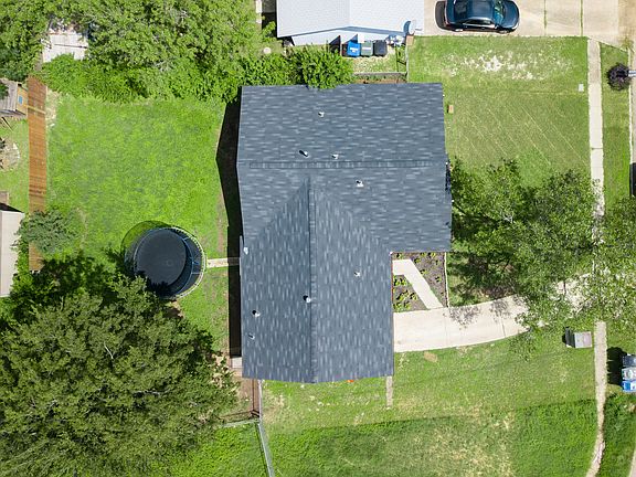 2nd image of 7447 Clear Water St