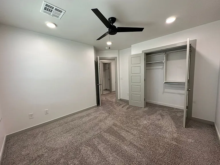 13508 Vinita Dr — Photo 7