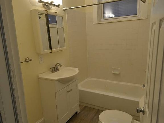 #1R: Studio for $1295