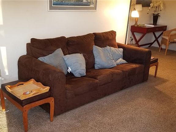2nd image of 385 Anna Cir