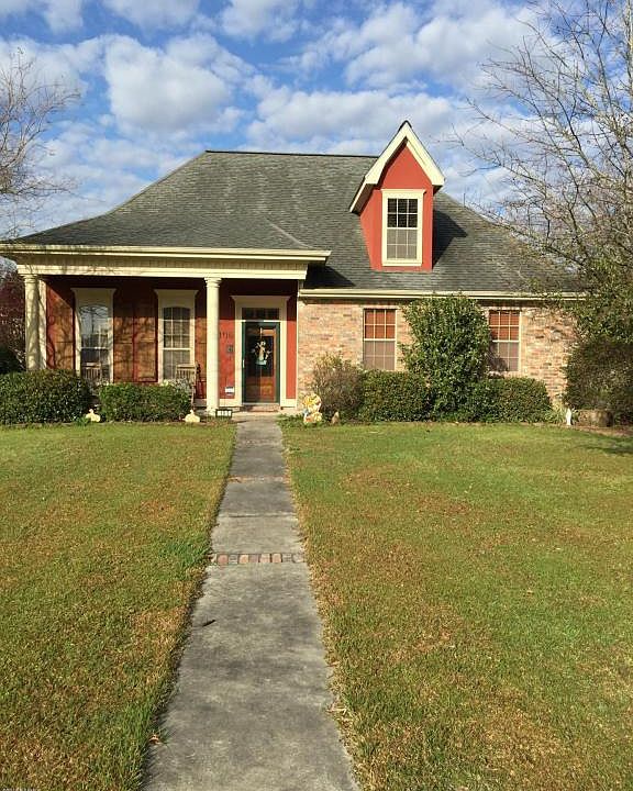 1st image of 105 Laken Ln