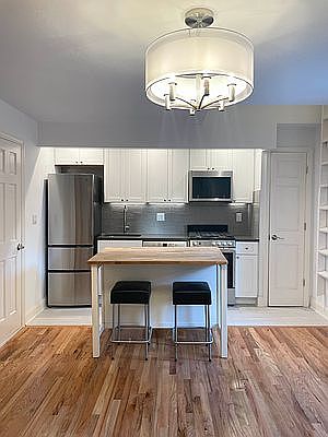 3rd image of 358 Wea Penthouse A