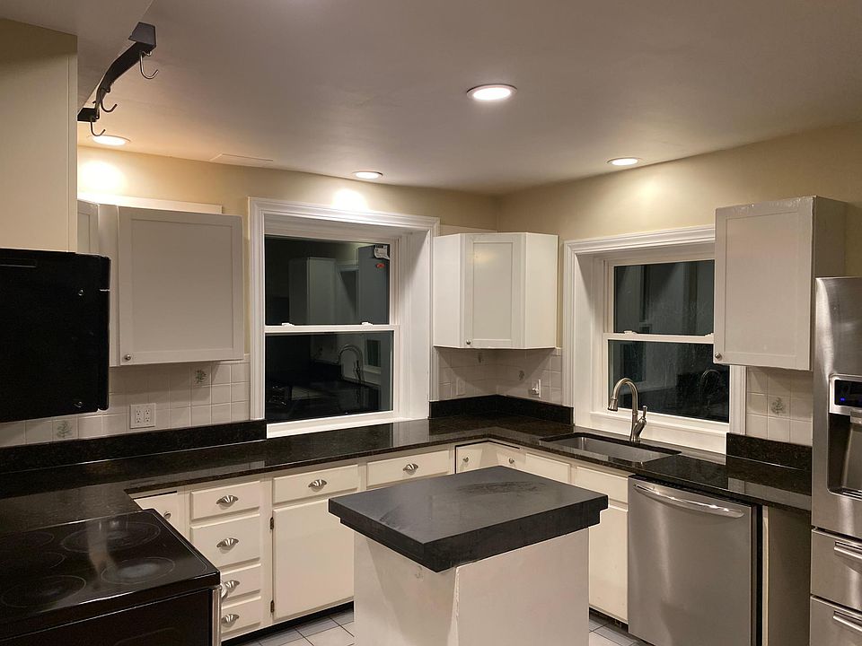 Kitchen with the new cabinet