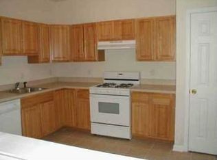 298 Pinelli Dr, Piscataway, NJ 08854
