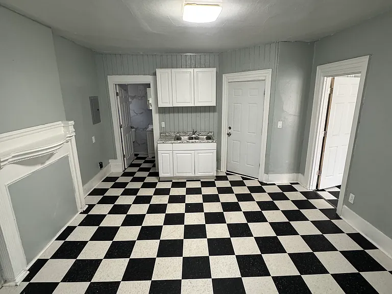 428 W Bancroft St #4 — Photo 5