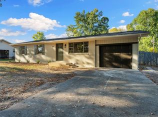 204 Rains St, Pea Ridge, AR 72751