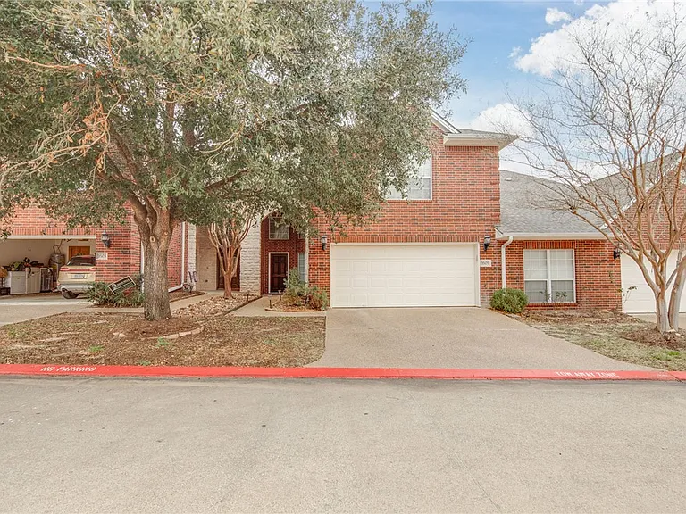 1605 Ethic Ln — Photo 2