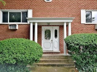 727 S Maple Ave APT 200, Oak Park, IL 60304