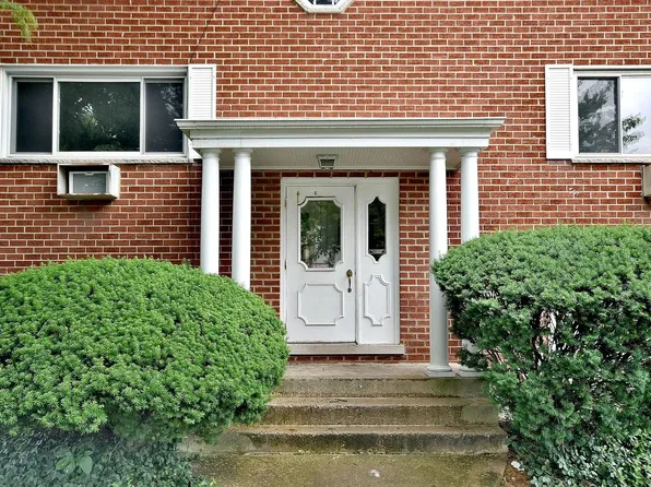 727 S Maple Ave APT 200, Oak Park, IL 60304