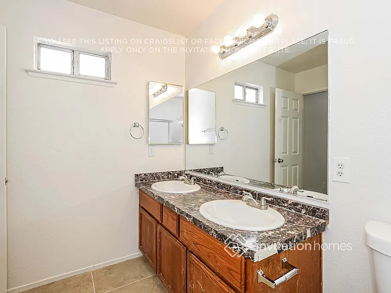 901 Calico Hills Ct — Photo 11