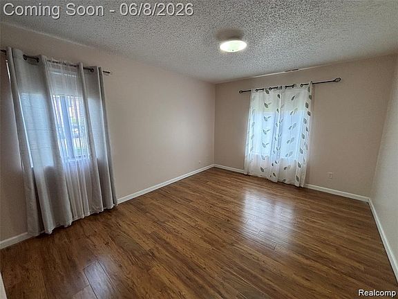4th image of 15140 Seagull Dr