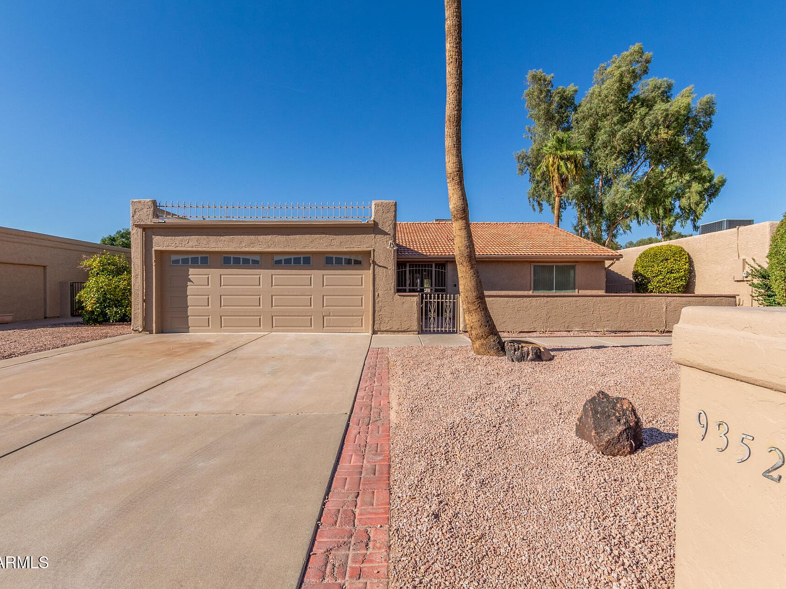 9352 E Sun Lakes Blvd N