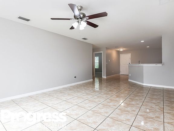 4th image of 605 Kangaroo Dr