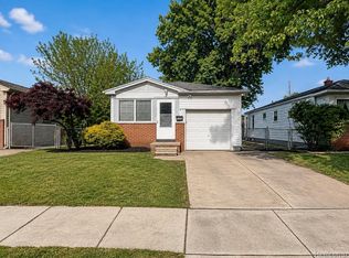 4241 Fordline Rd, Lincoln Park, MI 48146