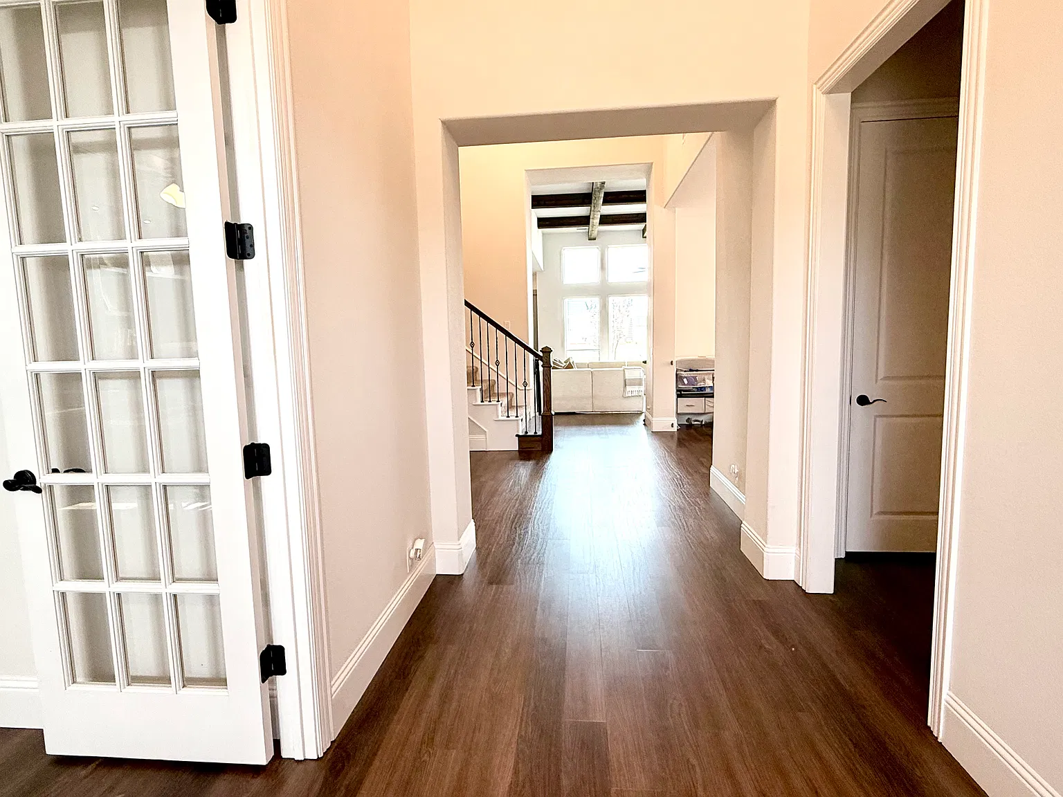 4 bed, 4.5 bath, 4963 sqft, $6,199 — Photo 3