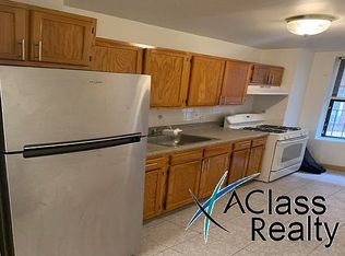 15910 Sanford Ave, Flushing, NY 11358