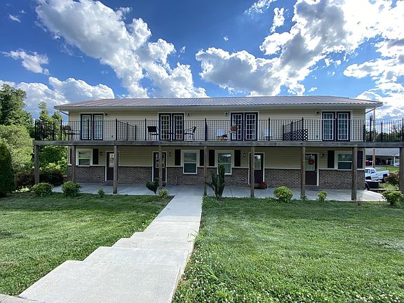 4th image of 122 Leach Dr #128