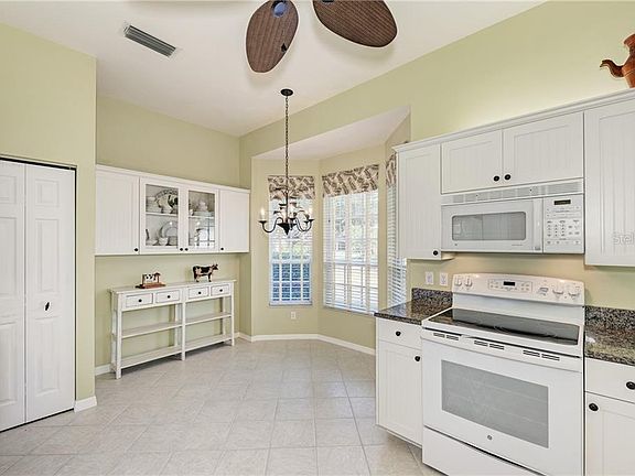 3rd image of 836 Montrose Dr #8PHASE