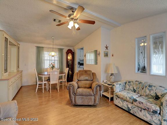 5th image of 1203 Areca Dr