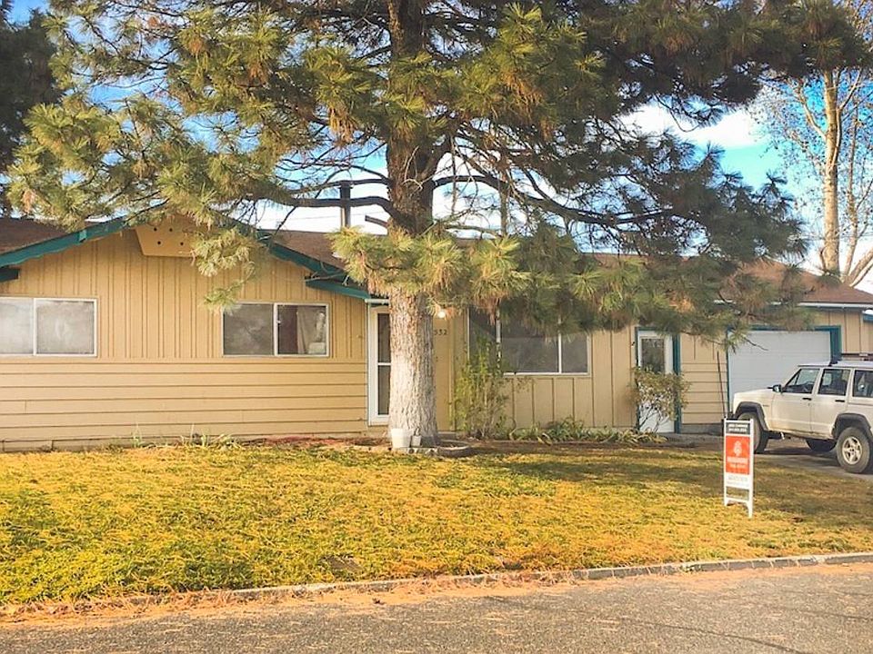 2nd image of 532 Tennyson Ave