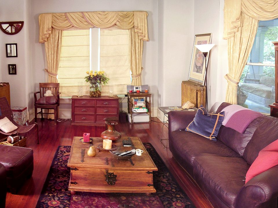 Hardwood Floors/High Ceilings