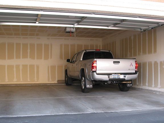 Direct Access Ext. 2-Car Garage