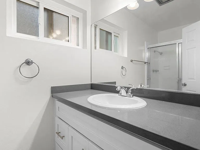 5633-45 N Topanga Canyon Blvd — Photo 19